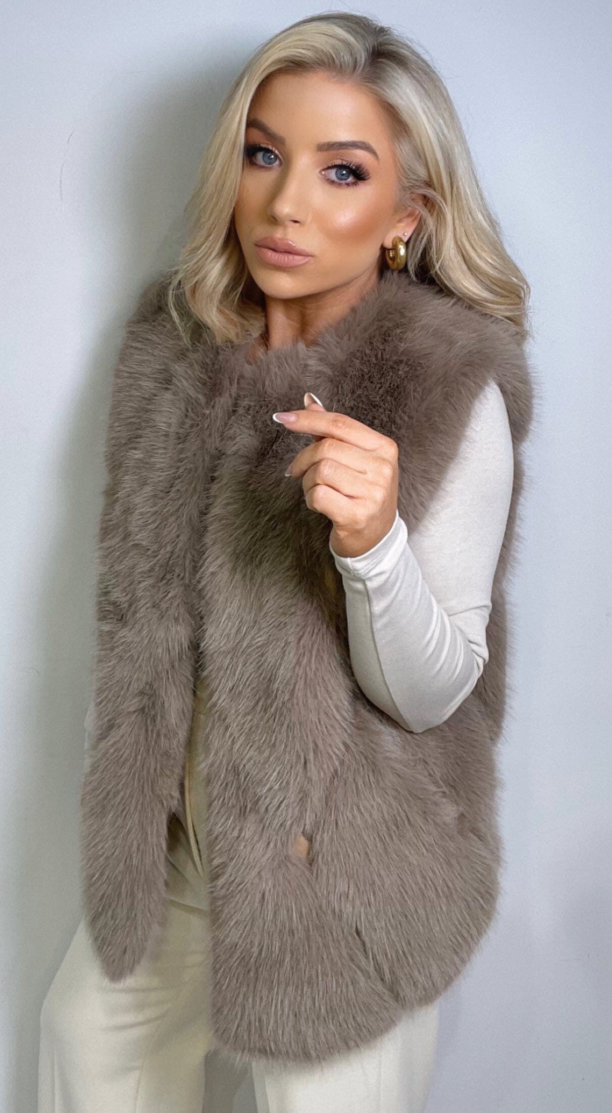 Grey faux outlet fur gilet ladies