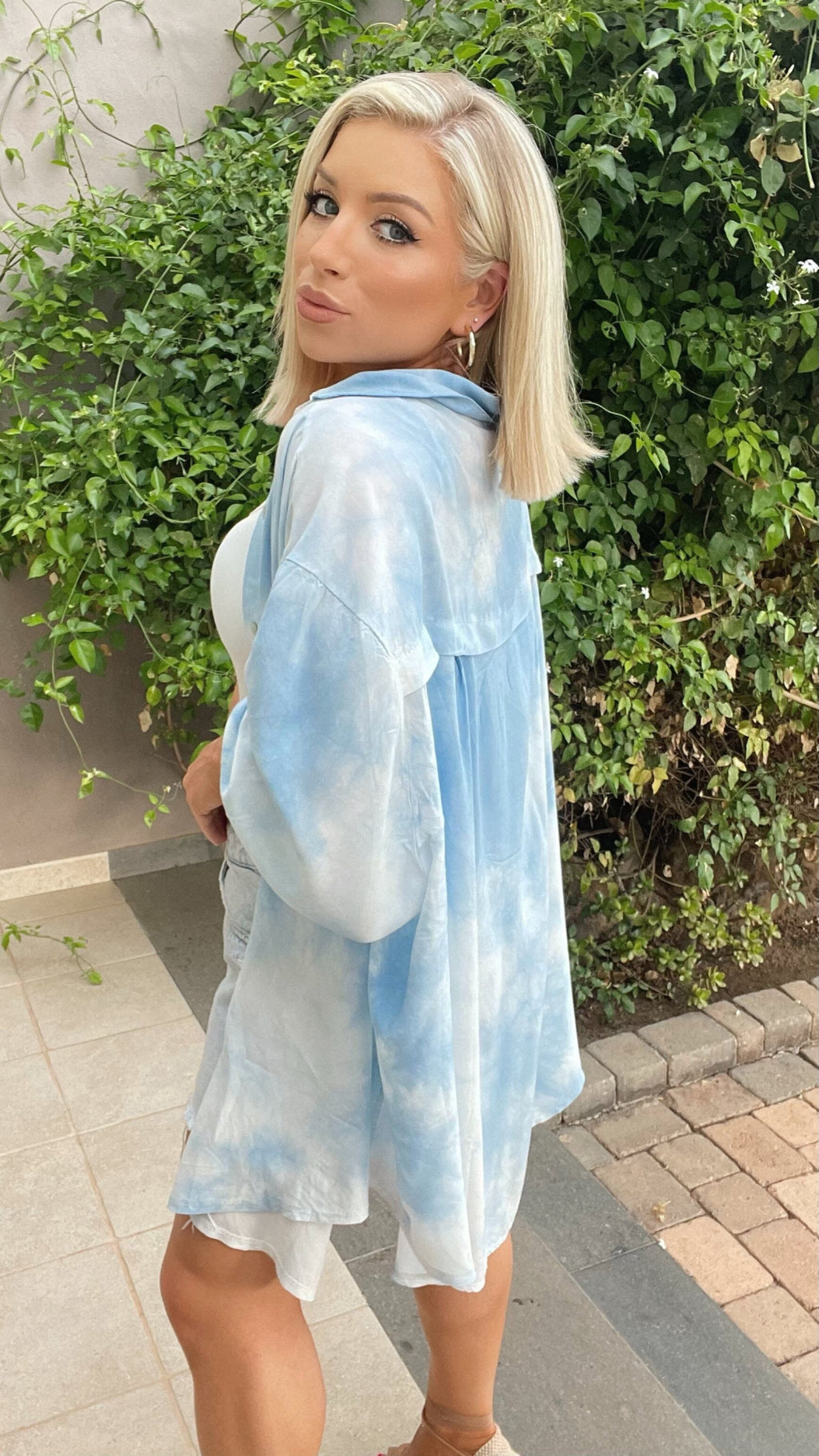 JESSICA OMBRÉ SHIRT - WHITE/BABY BLUE Coco Boutique 